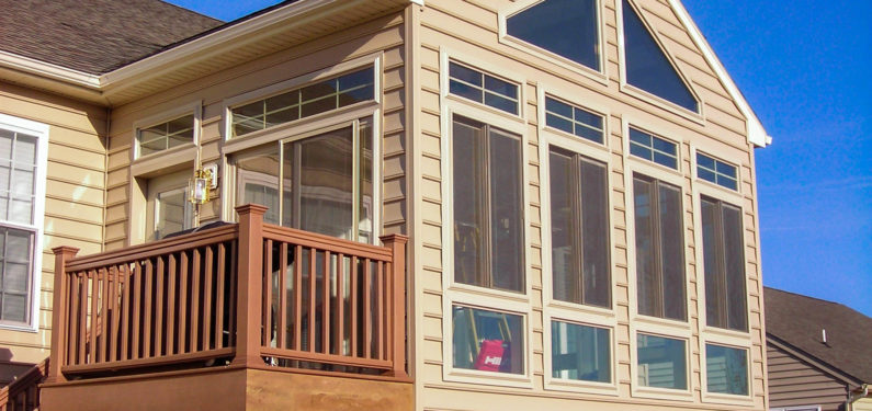 Benefits Of Three Season Sunrooms Patio Enclosures Zephyr Thomas