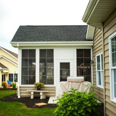 patio enclosure with small cookout area