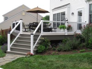 new deck and vinyl railings