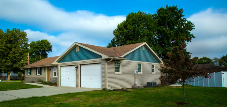 Hiestand - replacement windows new vinyl siding