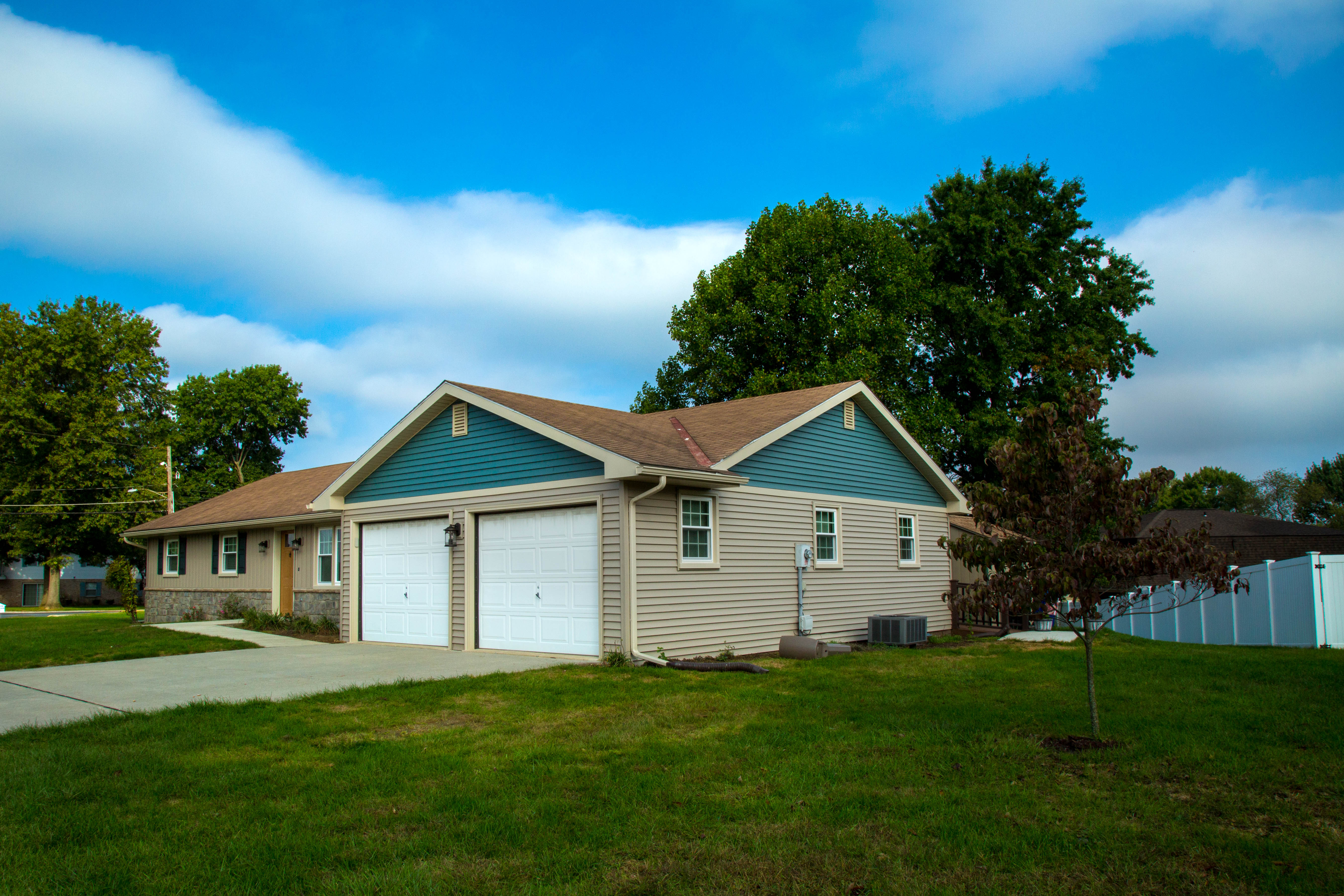 4 Benefits of CertainTeed MainStreet Siding Zephyr Thomas
