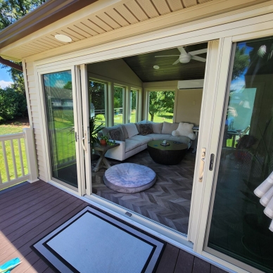 Mast - view from deck into addition with comfortable seating
